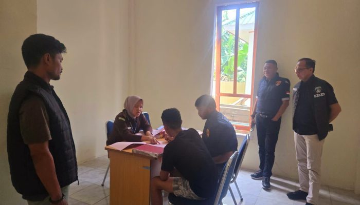 Satreskrim Polres Buton Utara Limpahkan Tersangka Curanmor ke Kejari Muna